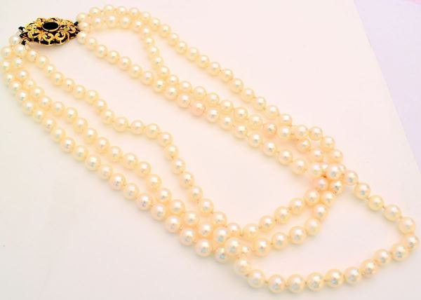 



COLLANA GIROCOLLO CON PERLE , FERMATURA IN ORO GIALLO 18KT E PIETRE