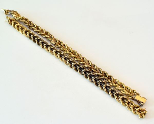 



COLLANA A CORDICELLA