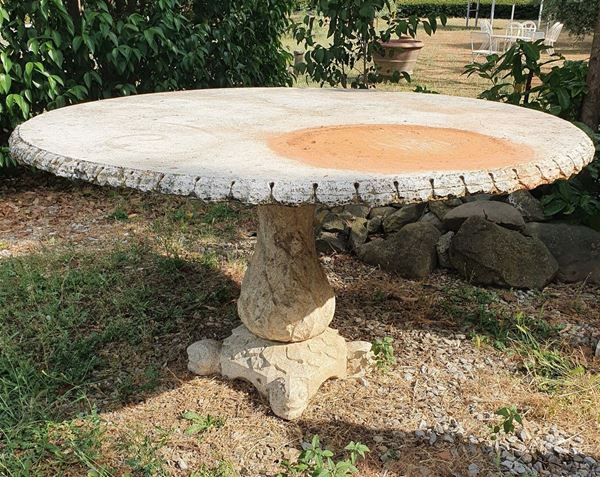 Tavolo circolare, sec. XX   - Asta MOBILI E ARREDI - Poggio Bracciolini Casa d'Aste