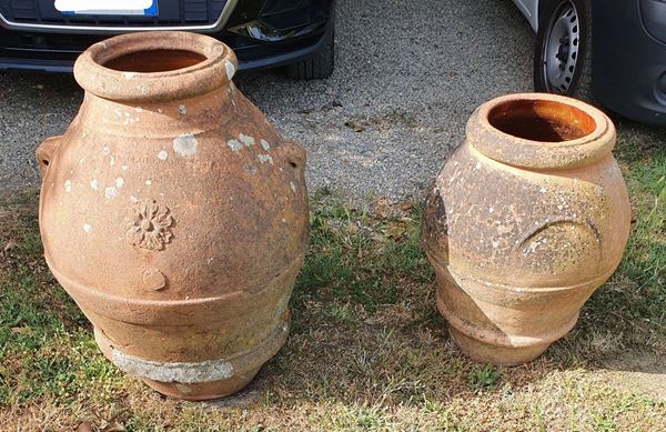 Due orcetti, sec. XX   - Asta MOBILI E ARREDI - Poggio Bracciolini Casa d'Aste