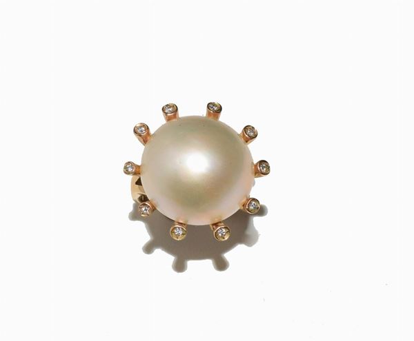 



ANELLO IN ORO GIALLO 18KT, DIAMANTI&nbsp; E PERLA