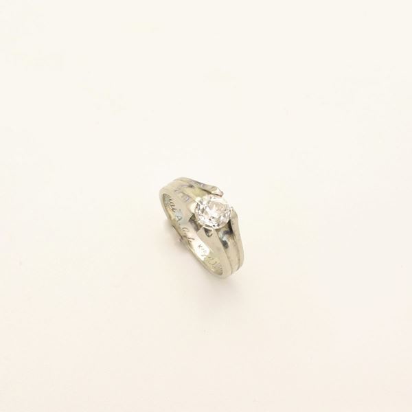 



ANELLO IN ORO BIANCO 18KT E DIAMANTE