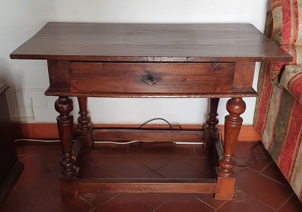 



Tavolino in stile 600