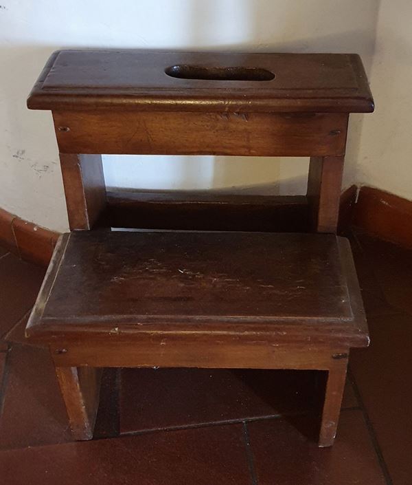 Piccolo sgabello a scaletta, Toscana, secolo XVIII