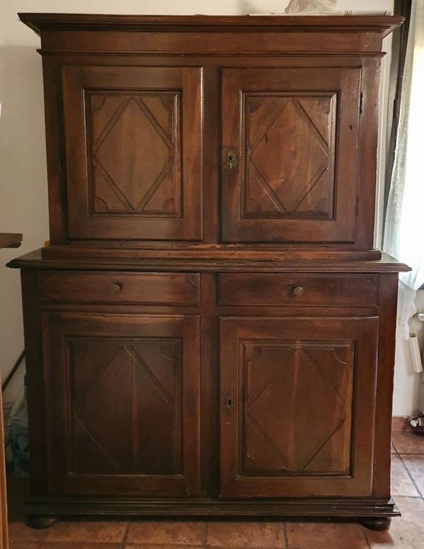 



Credenza a doppio corpo, Italia centrale, secolo XVIII   - Asta MOBILI, ARREDI E OGGETTI D'ARTE - Poggio Bracciolini Casa d'Aste