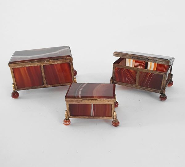 



Set di tre scatoline, Toscana, secolo XIX  - Asta MOBILI, ARREDI E OGGETTI D'ARTE - Poggio Bracciolini Casa d'Aste