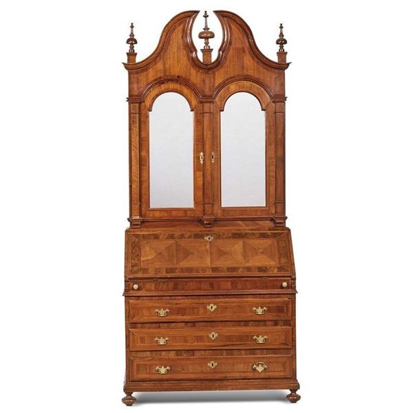



Bureau trumeau, Toscana, seconda met&agrave; sec. XVIII