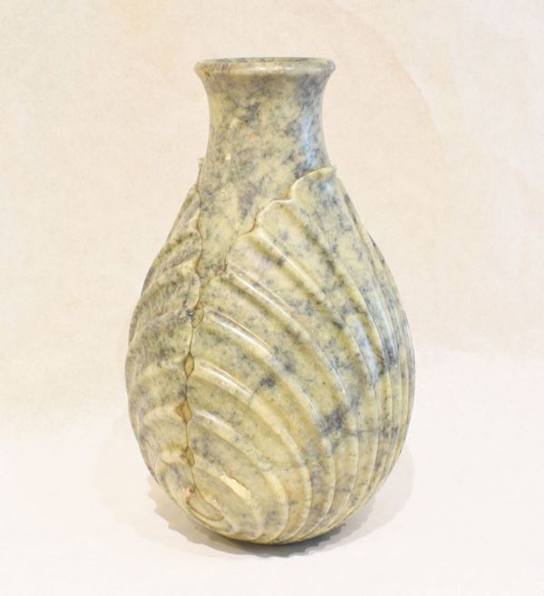 



Vaso , sec. XX  - Asta MOBILI, ARREDI E OGGETTI D'ARTE - Poggio Bracciolini Casa d'Aste