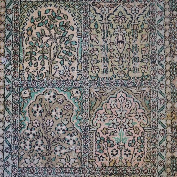 Tappeto galleria persiana, secolo XX  - Asta MOBILI, ARREDI E OGGETTI D'ARTE - Poggio Bracciolini Casa d'Aste
