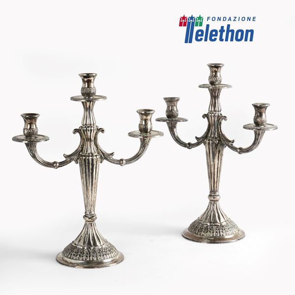 



COPPIA DI CANDELABRI SEC. XX