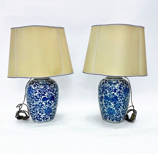 Coppia di vasi, Cina, sec. XX,