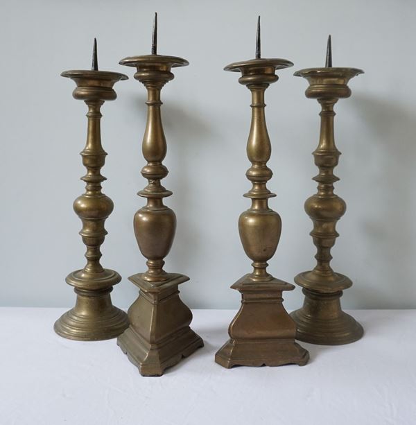 



Due coppie di porta ceri, in stile Rinascimento  - Asta ANTIQUARIATO: ARREDI MOBILI E OGGETTI D'ARTE - Poggio Bracciolini Casa d'Aste