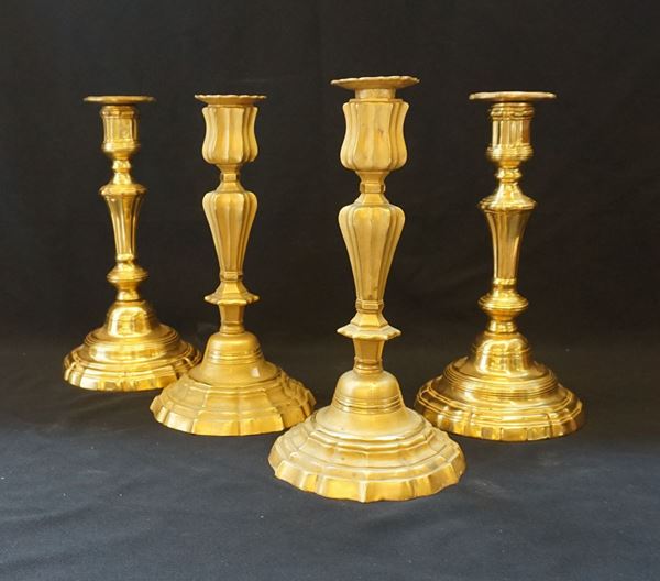 Coppia di candelieri, sec. XX  - Asta ANTIQUARIATO: ARREDI MOBILI E OGGETTI D'ARTE - Poggio Bracciolini Casa d'Aste
