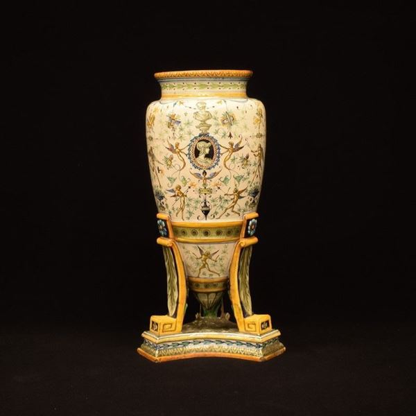 



Vaso, sec. XX, manifattura Molaroni, Pesaro