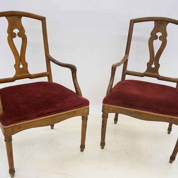 Coppia di poltroncine, sec. XVIII  - Asta ARREDARE CON STILE: MOBILI E OGGETTI D'ARTE DAL XVII AL XX SECOLO - Poggio Bracciolini Casa d'Aste