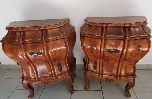 Coppia di comodini, sec. XX   - Asta MOBILI, ARREDI E OGGETTI D'ARTE - Poggio Bracciolini Casa d'Aste