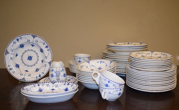



Parte di servito in ceramica sec. XX