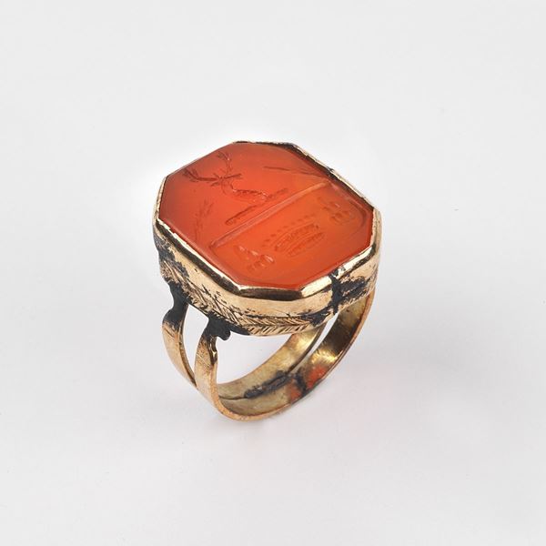 



ANELLO IN ORO GIALLO 18KT 