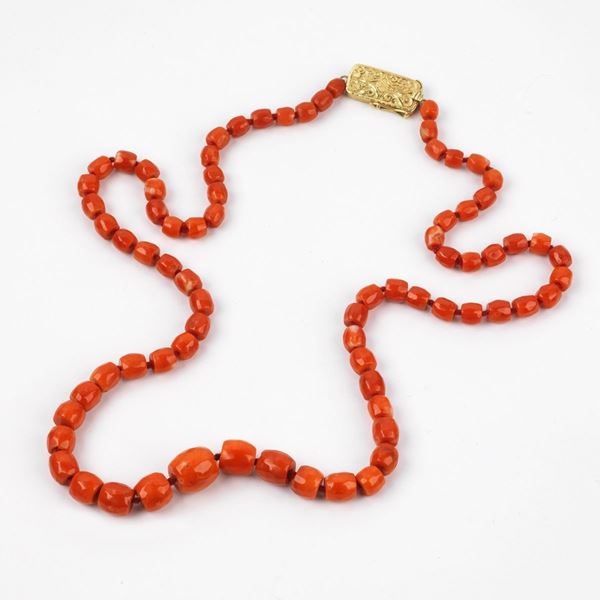 



COLLANA&nbsp;&nbsp; DI&nbsp; CORALLO 