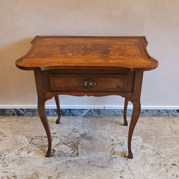 



Piccola console, secolo XIX