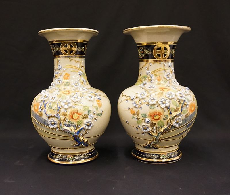 Coppia di Vasi, Arte Orientale, Sec. XX.