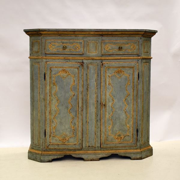 



Credenza, in stile 600