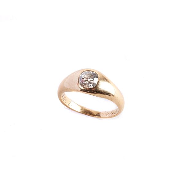 



ANELLO IN ORO GIALLO 18KT E DIAMANTE