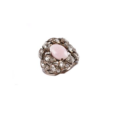 Anello in Oro a Basso Titolo , Diamanti e Opale