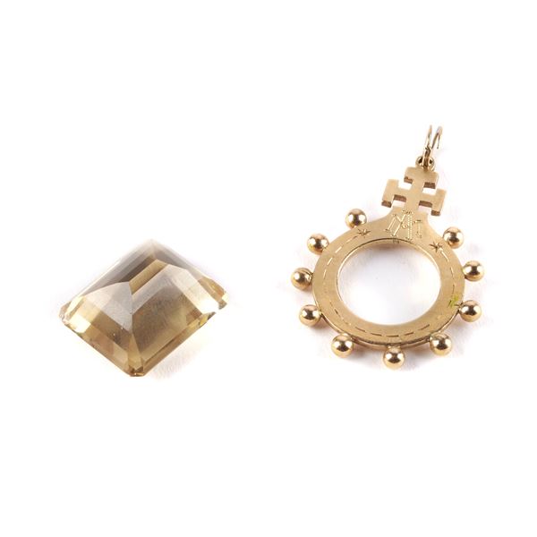 



PENDENTE IN ORO GIALLO 18KT