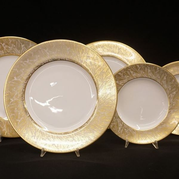 



Servito di piatti, sec. XX, manifattura Royal Worcester