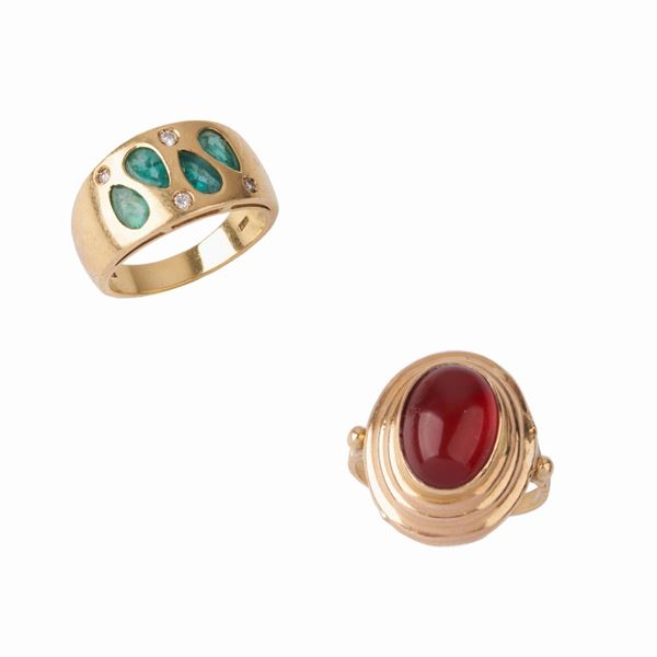 



ANELLO IN ORO GIALLO 18KT E PIETRA