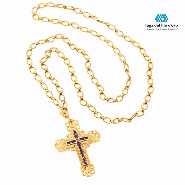 



COLLANA IN ORO GIALLO 18 KT CON PENDENTE A FORMA DI CROCE 