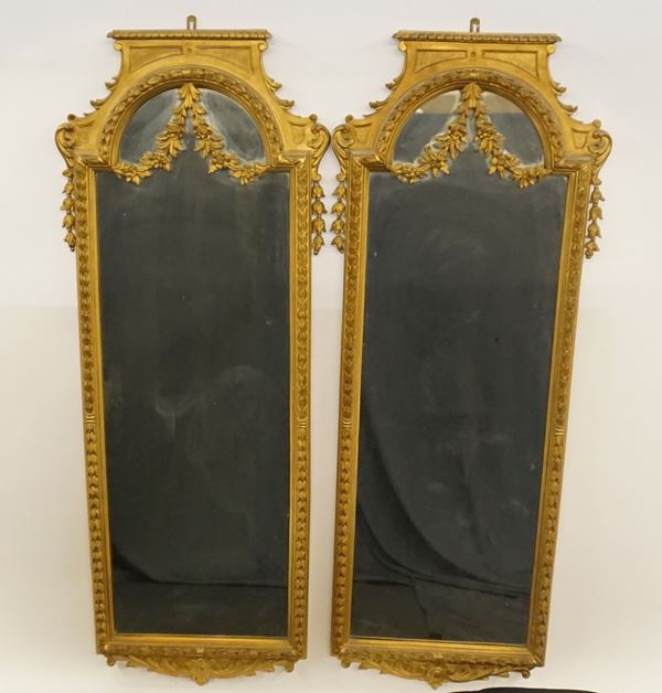 



Coppia di specchiere, in stile Settecento  - Asta ANTIQUARIATO: ARREDI MOBILI E OGGETTI D'ARTE - Poggio Bracciolini Casa d'Aste