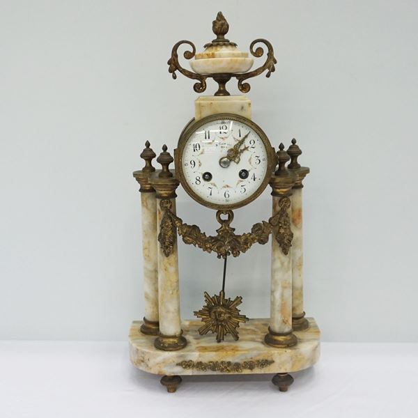 



Orologio da tavolo, inizi sec. XX