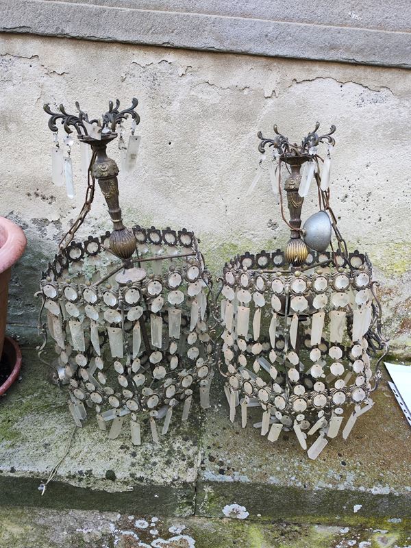 



Coppia di lanterne, sec. XX,  - Asta MOBILI, ARREDI E OGGETTI D'ARTE - Poggio Bracciolini Casa d'Aste