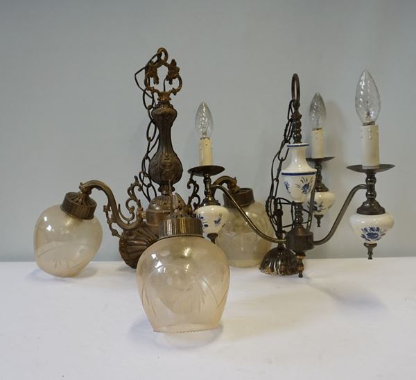 



Tre lumiere, secolo XX  - Asta ANTIQUARIATO: ARREDI MOBILI E OGGETTI D'ARTE - Poggio Bracciolini Casa d'Aste