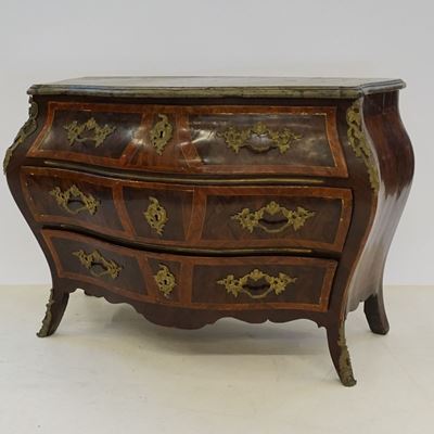 Commode, in Stile Francese del Settecento