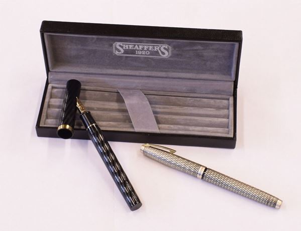 DUE PENNE STILOGRAFICHE SHEAFFER