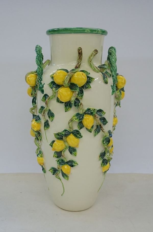 Grande vaso, sec. XX  - Asta ANTIQUARIATO: ARREDI MOBILI E OGGETTI D'ARTE - Poggio Bracciolini Casa d'Aste