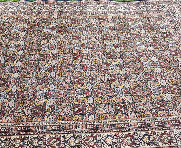 



Tappeto persiano, sec. XX   - Asta ANTIQUARIATO: ARREDI MOBILI E OGGETTI D'ARTE - Poggio Bracciolini Casa d'Aste