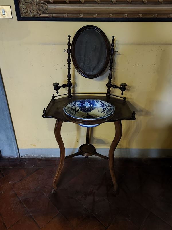 Toeletta , sec. XIX  - Asta ANTIQUARIATO: ARREDI MOBILI E OGGETTI D'ARTE - Poggio Bracciolini Casa d'Aste
