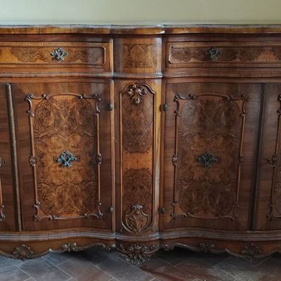 Credenza, Sec. XX