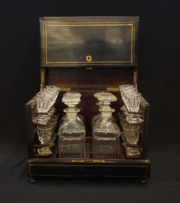 



Cofanetto porta liquori fine sec. XIX