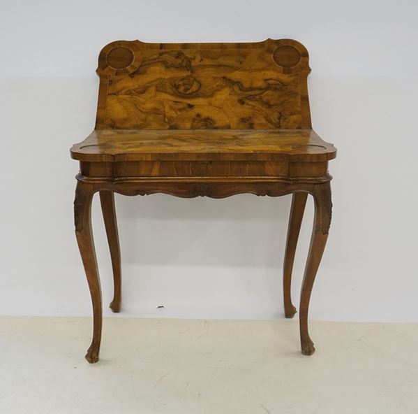 



Tavolino da gioco, sec. XX  - Asta ANTIQUARIATO: ARREDI MOBILI E OGGETTI D'ARTE - Poggio Bracciolini Casa d'Aste