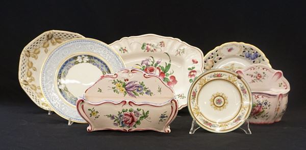 Sei piattini, sec. XX  - Asta ANTIQUARIATO: ARREDI MOBILI E OGGETTI D'ARTE - Poggio Bracciolini Casa d'Aste