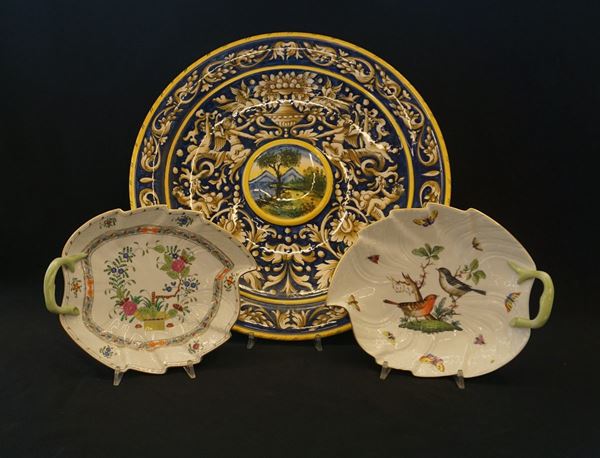 Piatto, sec. XX  - Asta ANTIQUARIATO: ARREDI MOBILI E OGGETTI D'ARTE - Poggio Bracciolini Casa d'Aste