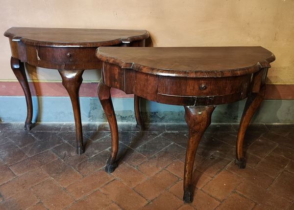 Coppia di consolle, sec. XVIII  - Asta ANTIQUARIATO: ARREDI MOBILI E OGGETTI D'ARTE - Poggio Bracciolini Casa d'Aste