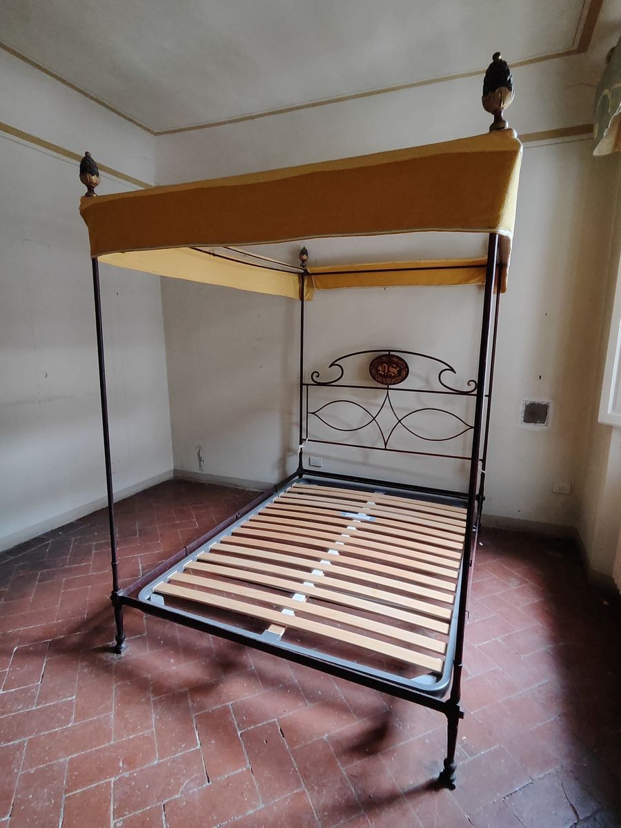 Letto a Baldacchino, Sec. XVIII