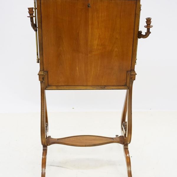 



Toilette, sec. XX, in stile Carlo X