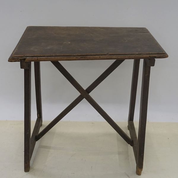 



Tavolino a capretta, in stile 600  - Asta ARREDARE CON STILE: MOBILI E OGGETTI D'ARTE DAL XVII AL XX SECOLO - Poggio Bracciolini Casa d'Aste